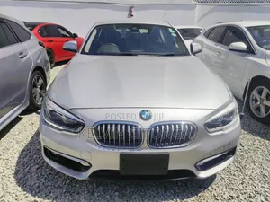 BMW 118i 2016 Silver