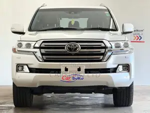 Toyota Land Cruiser 2016 Pearl