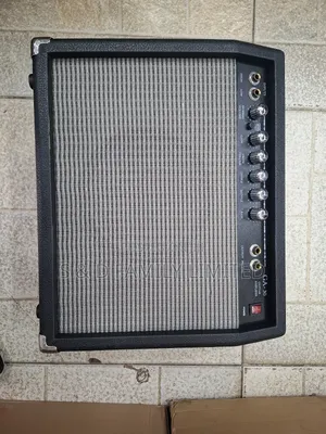 Fender GA-30 SOLO Guitar Amplifier Combo