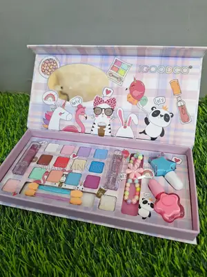 New Kids Make Up Kit