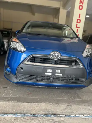 Toyota Sienta 2018 Blue