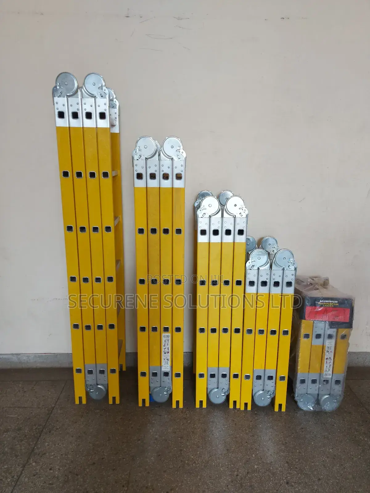 Safety Step Multi-Functional Fibreglass Ladder.