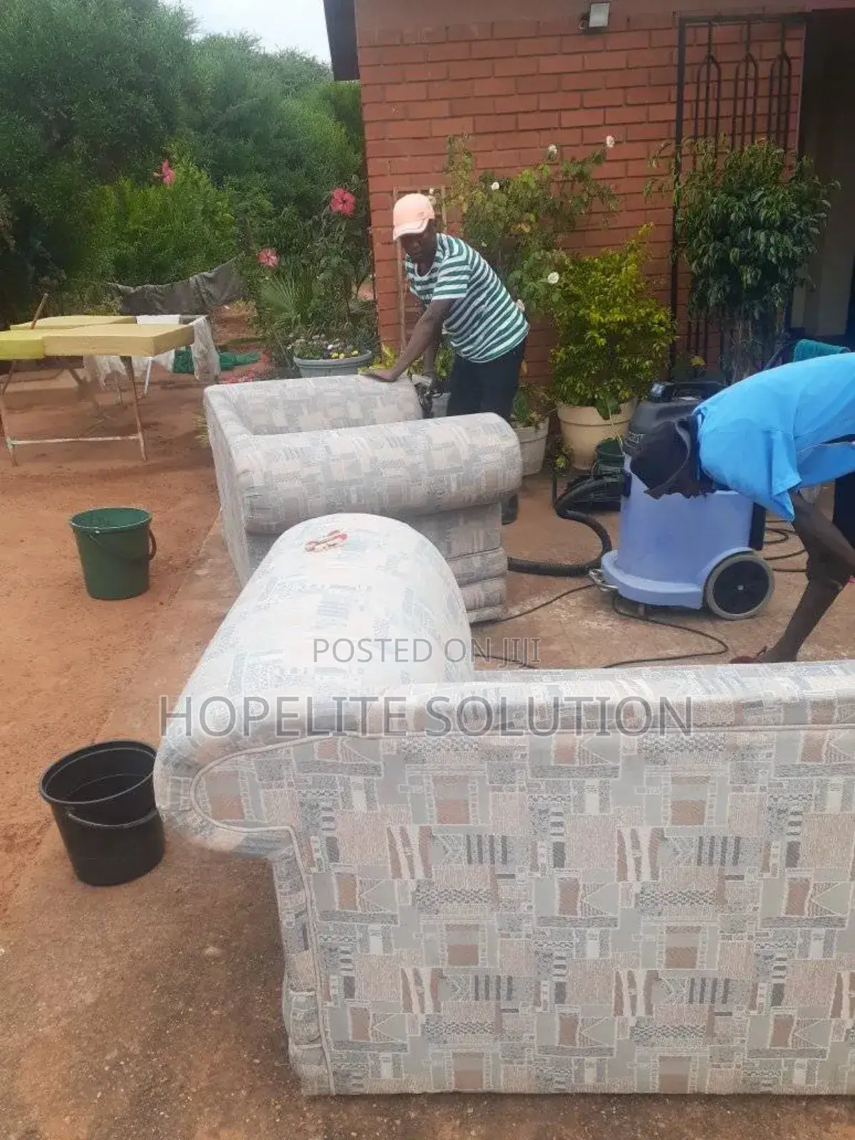 We Respond Quickly to Sofa Cleaning Needs