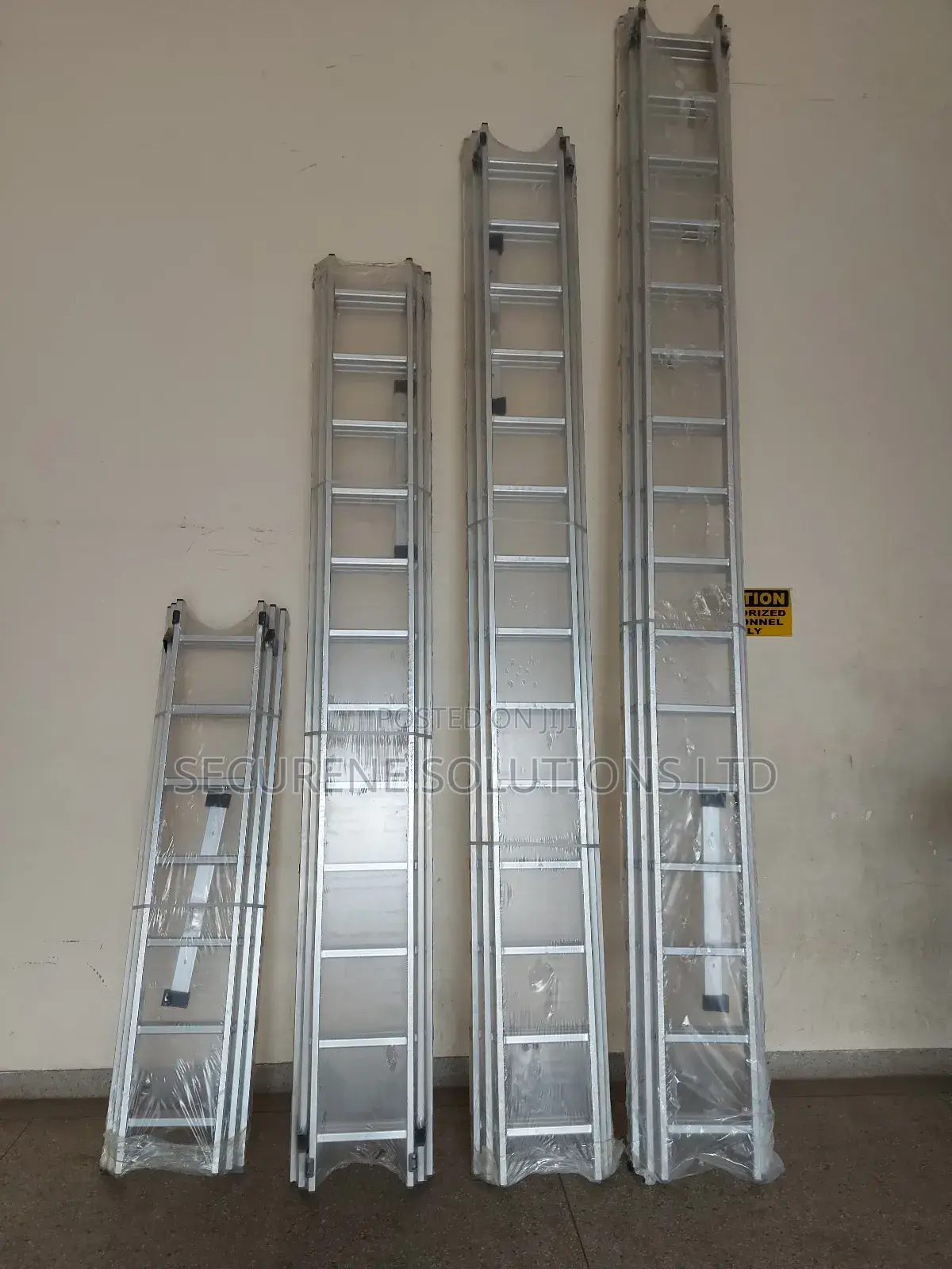 Extra Heavy Aluminium Extension Ladders
