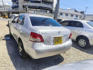 Toyota Belta 2013 Silver