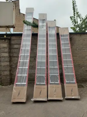 Fibreglass Industrial Extension Ladder With Double Lock