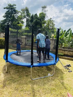 Indoor/ Outdoor 10ft Jumping Trampoline