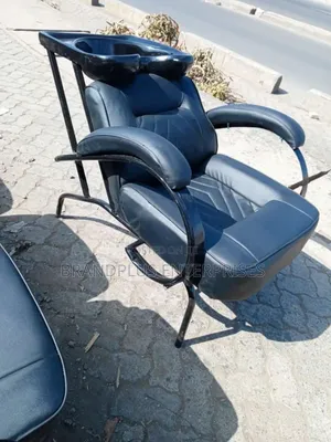 Salon/Shampoo Unit