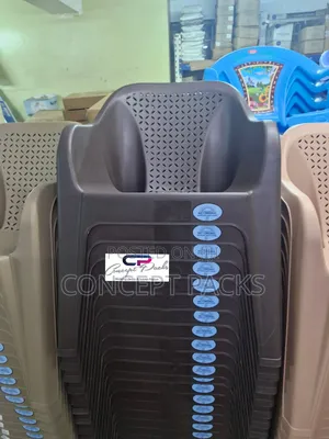Easy Dark Brown Plastic Heavy Duty Chairs