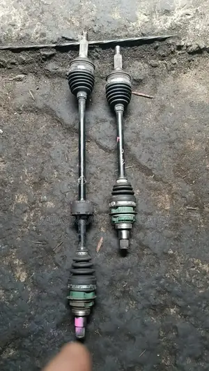 Daihatsu Mira Driveshafts