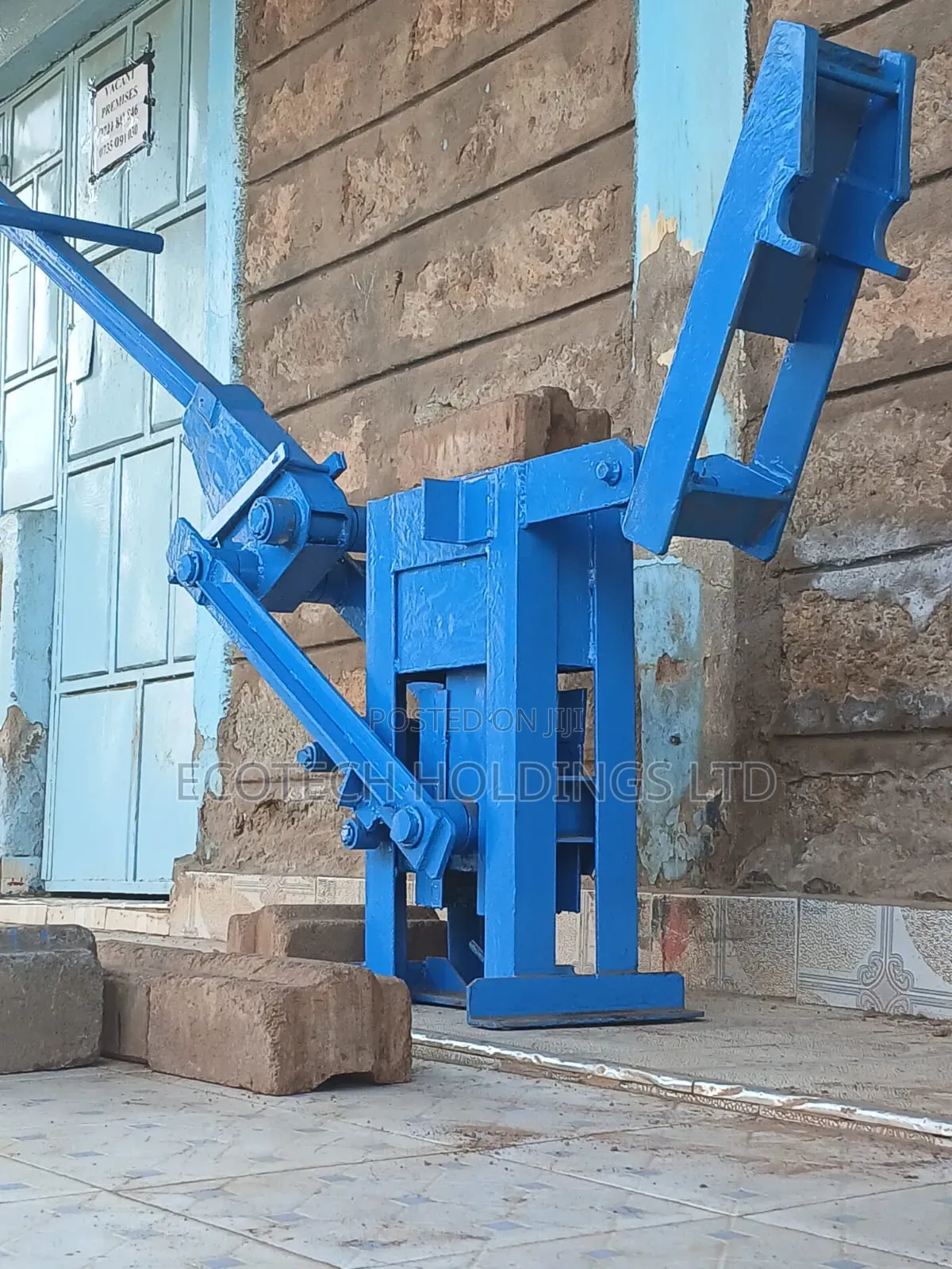 Title :Wide Makiga Interlocking Block Making Brick Machine