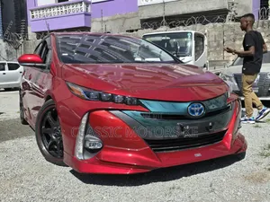 Toyota Prius Four Touring 2018 Red