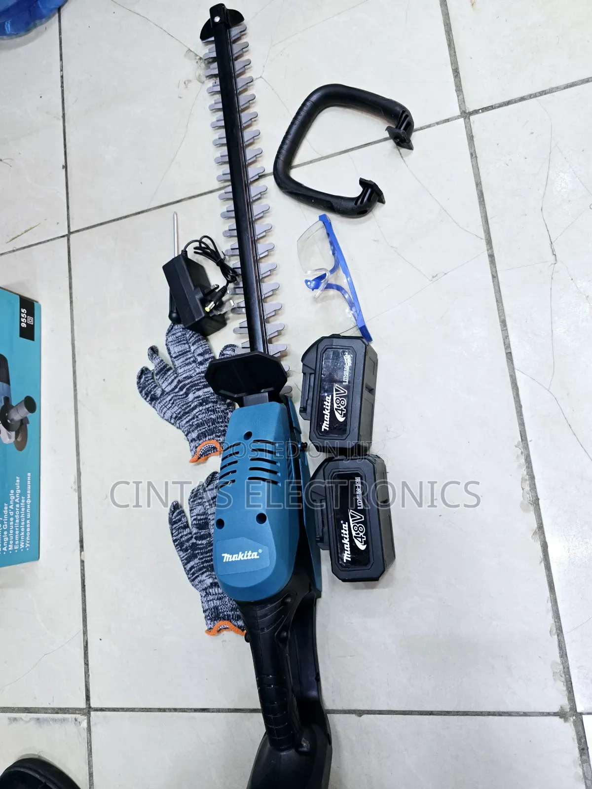 Cordless Hedge Sheers