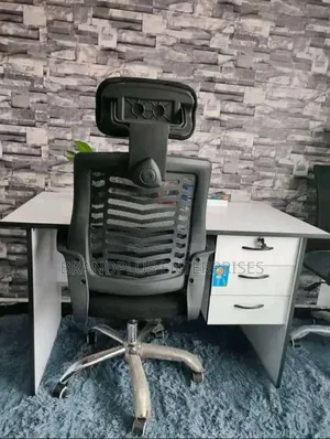 Headrest Chair With Table