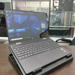 New Laptop HP Envy 13 16GB AMD Ryzen 5 SSD 256GB