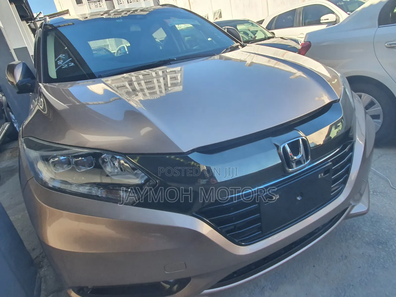Honda Vezel 2018 Gold