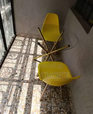 Balcony Round Glass Table and Chairs