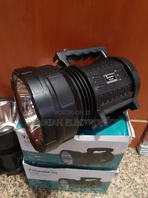Led Search Light 100 Watts ,12000 Mah,10 HRS Long Life