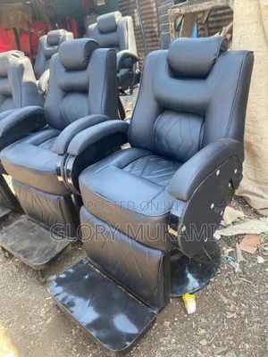Black Adjustable Barber Chair
