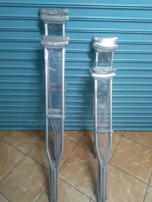 Under Shoulder Adult Crutches; Under Arm Crutches; Crp0837