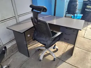 L Shaped Desk and Headrest Chair