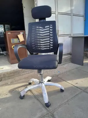 Adjustable Headrest Chair