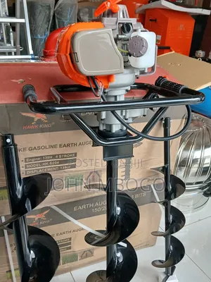 4 Stroke Earth Auger Machine