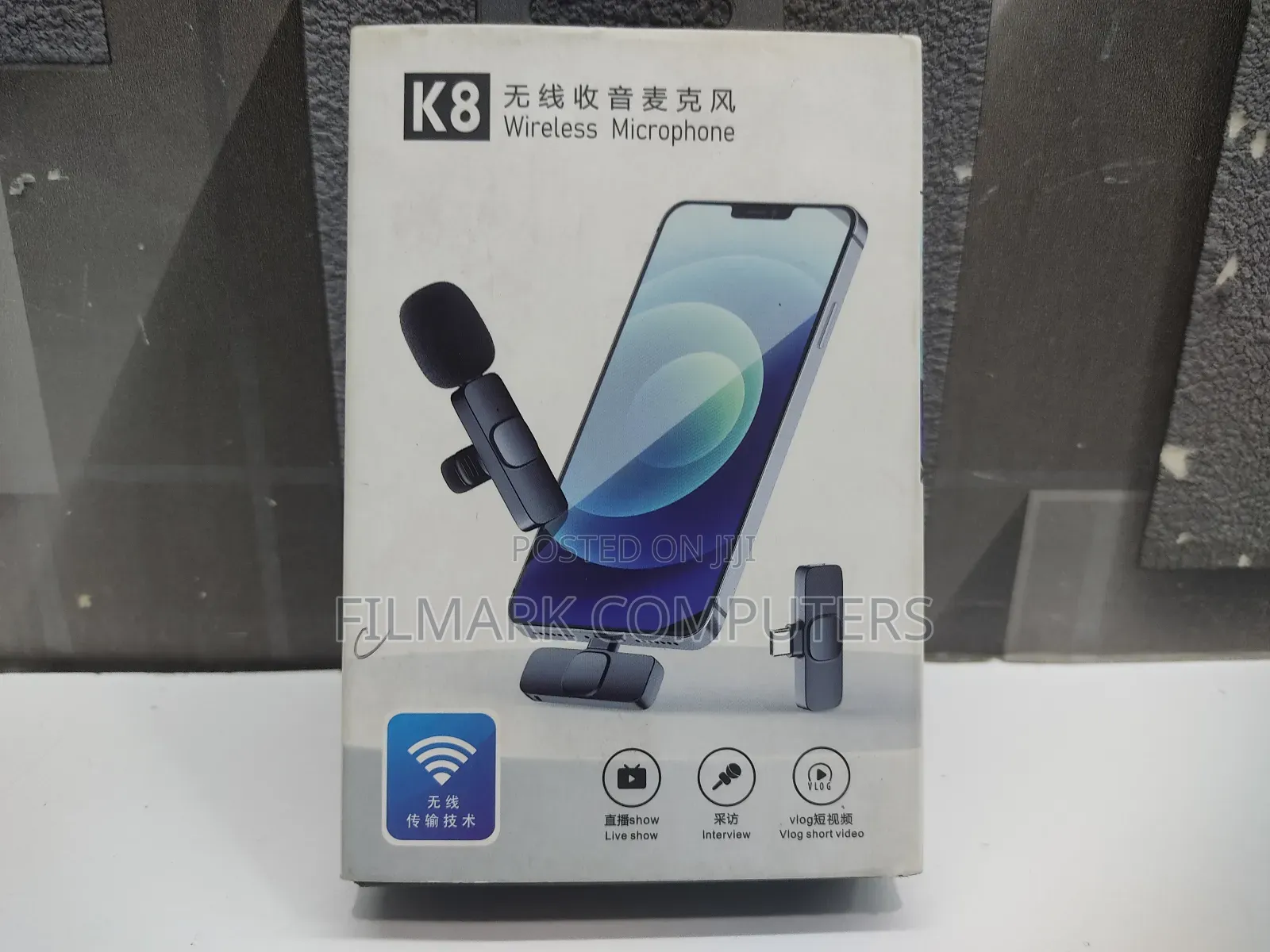 Universal Wireless Microphone for Interviews and Shows