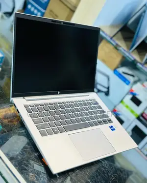 New Laptop HP EliteBook 840 10 16GB Intel Core I5 SSD 512GB