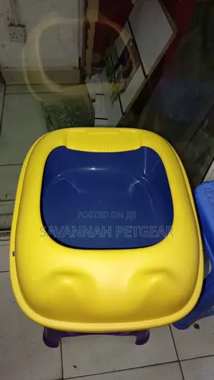 Large Litter Box + Free Cat Litter Scoop