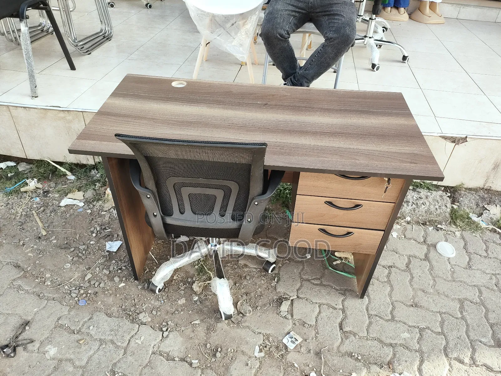 Study Desk and Office Chair