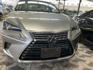 Lexus NX 2018 Gold