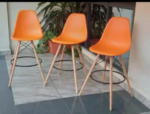 High Counter Eames Chair