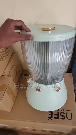 10kgs Round Partitioned Rotation Cereal Dispenser*