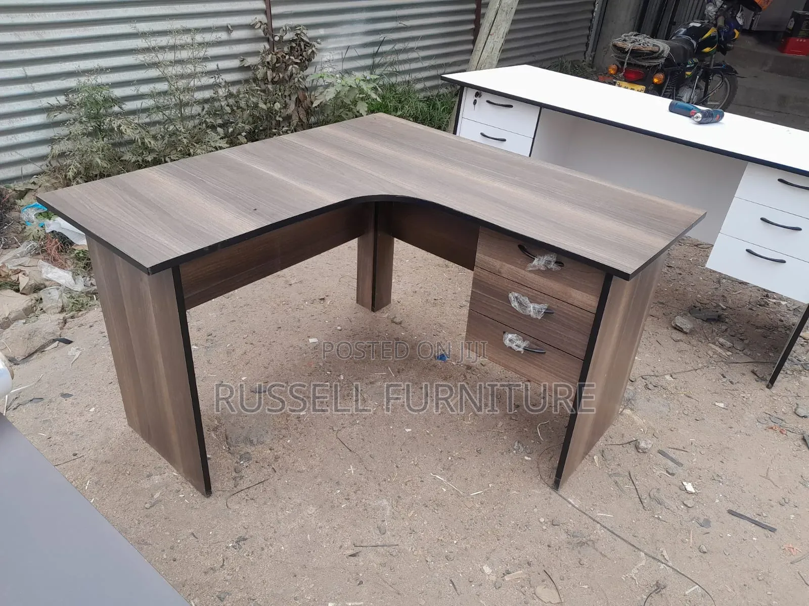 Modean L-Shape Office Desk