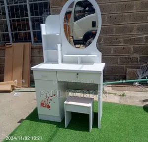 Vanity Dressing Table With Mirror Front