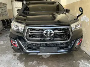 Toyota Hilux 2018 Black