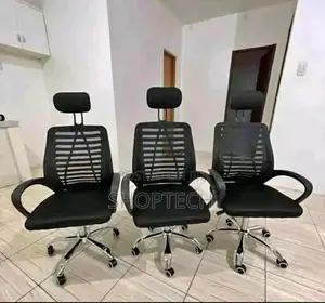 Black Headrest Office Chair With Headrest