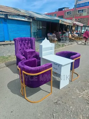 Pedicure Seat, Manicure Set With White Table