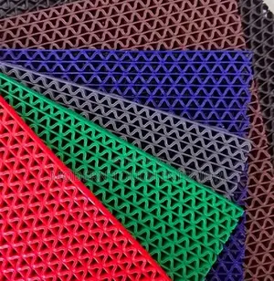 PVC Perforated Vibrant Spaghetti Carpet