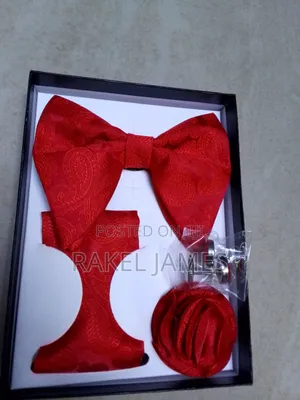 Buttery Red Bowtie