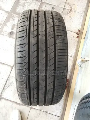 235/45 R17 Atlander