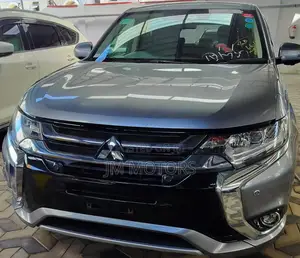 Mitsubishi Outlander 2018 Gray