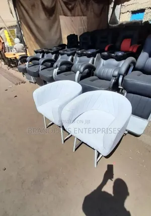 Styling/Gel Chair