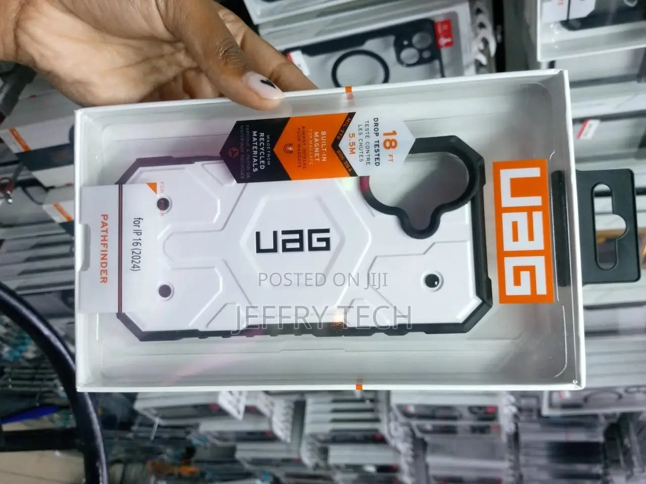 (UAG) - Pathfinder Magsafe Case for Apple iPhone 16 - Ice