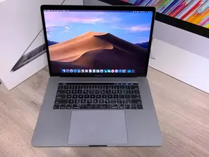 Laptop Apple MacBook 2018 32GB Intel Core I9 SSD 512GB
