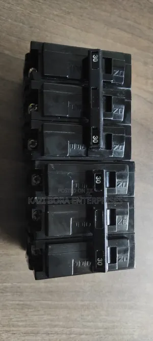 30A Mem 3-Pole MCB