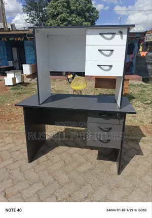 0.9m Office Desk White