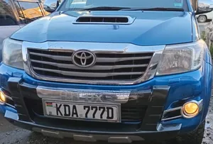 Toyota Hilux 2015 Blue