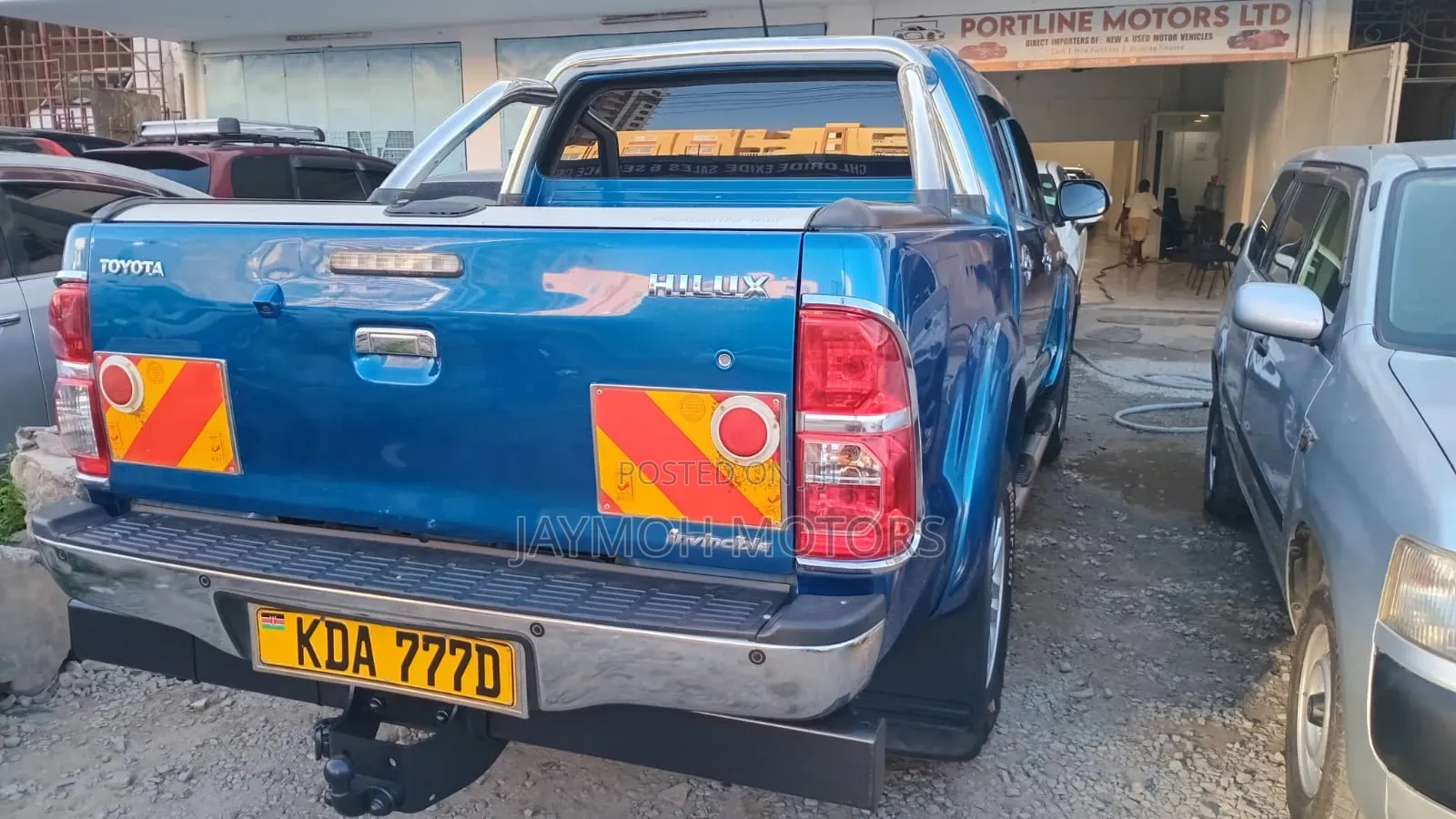 Toyota Hilux 2015 Blue